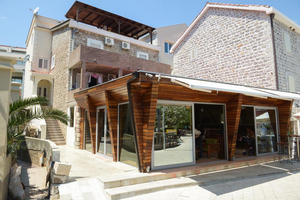 Apartments Mtv Petrovac Exteriör bild
